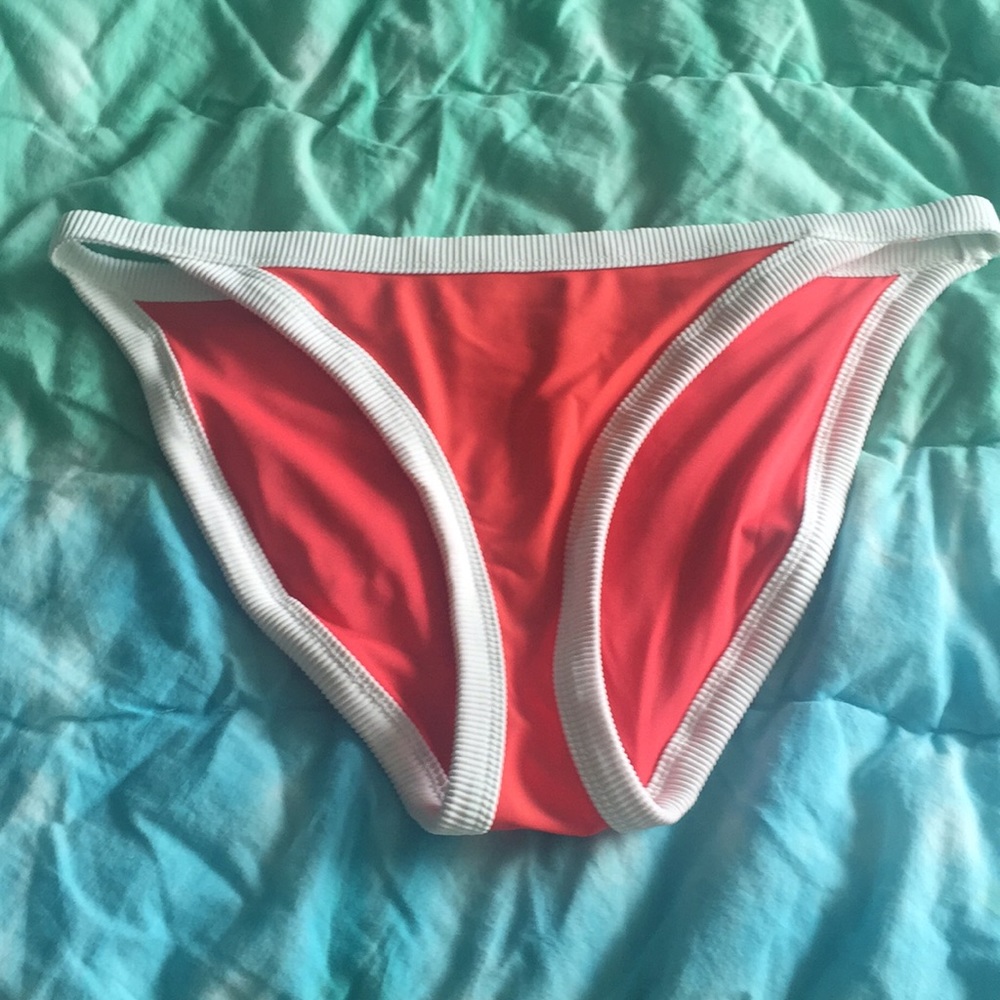 Bikini bottom